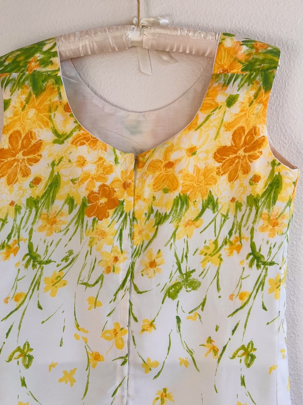 Vintage 1960s Yellow Floral Print Spring Dress (M) - Picture 10 of 13